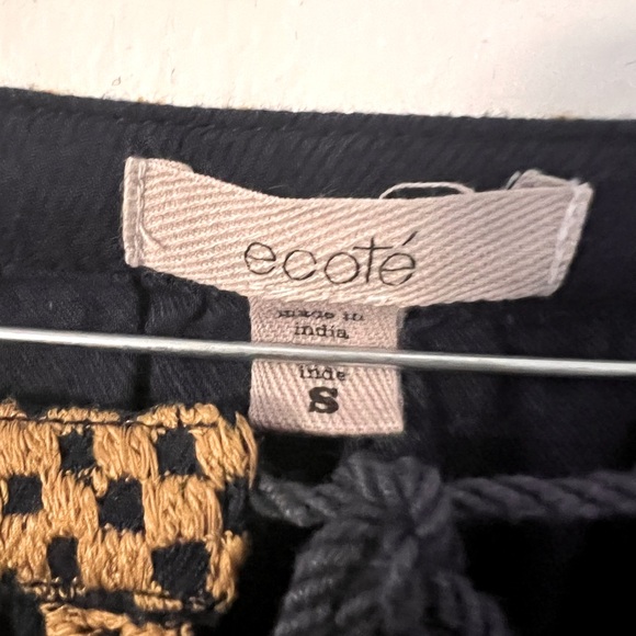 ecote embroidered top - Picture 4 of 4